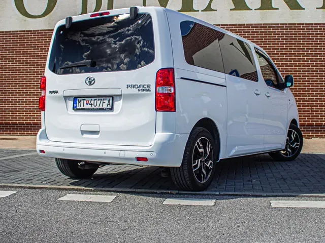 Toyota Proace 2019 photo 2