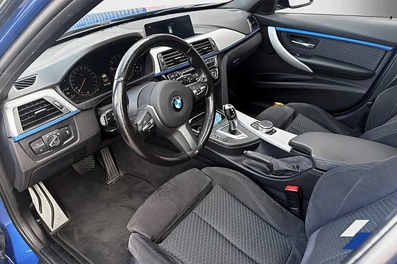 BMW 330I 2018 photo 4