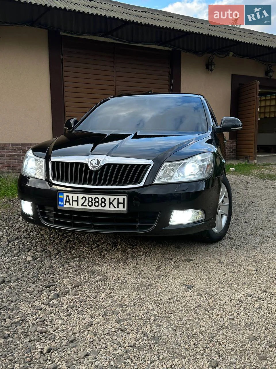 Skoda Octavia 2009 photo 2