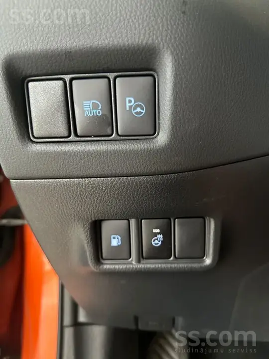 Toyota C-Hr 2020 photo 4
