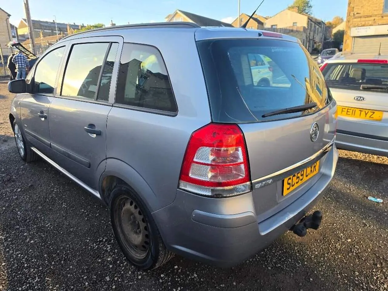 Vauxhall Zafira 2010 photo 5