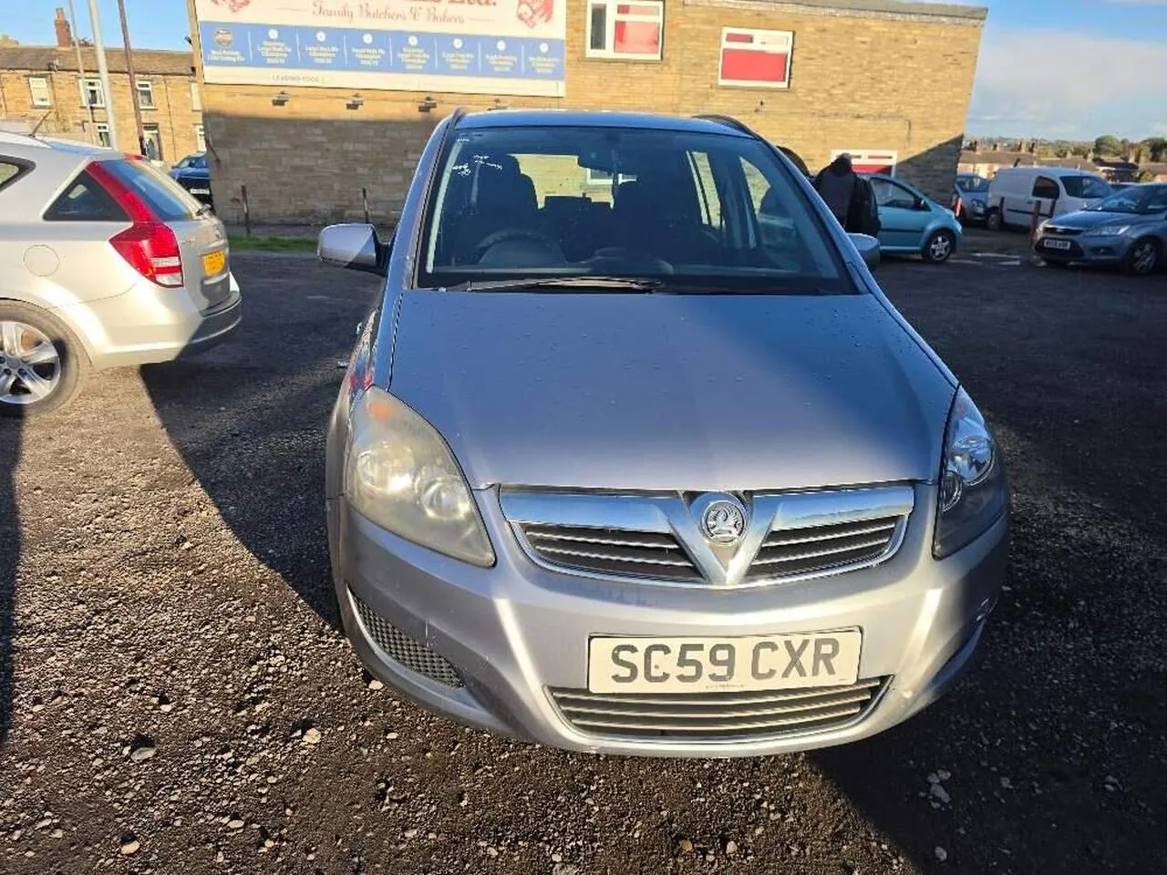 Vauxhall Zafira 2010 photo 2