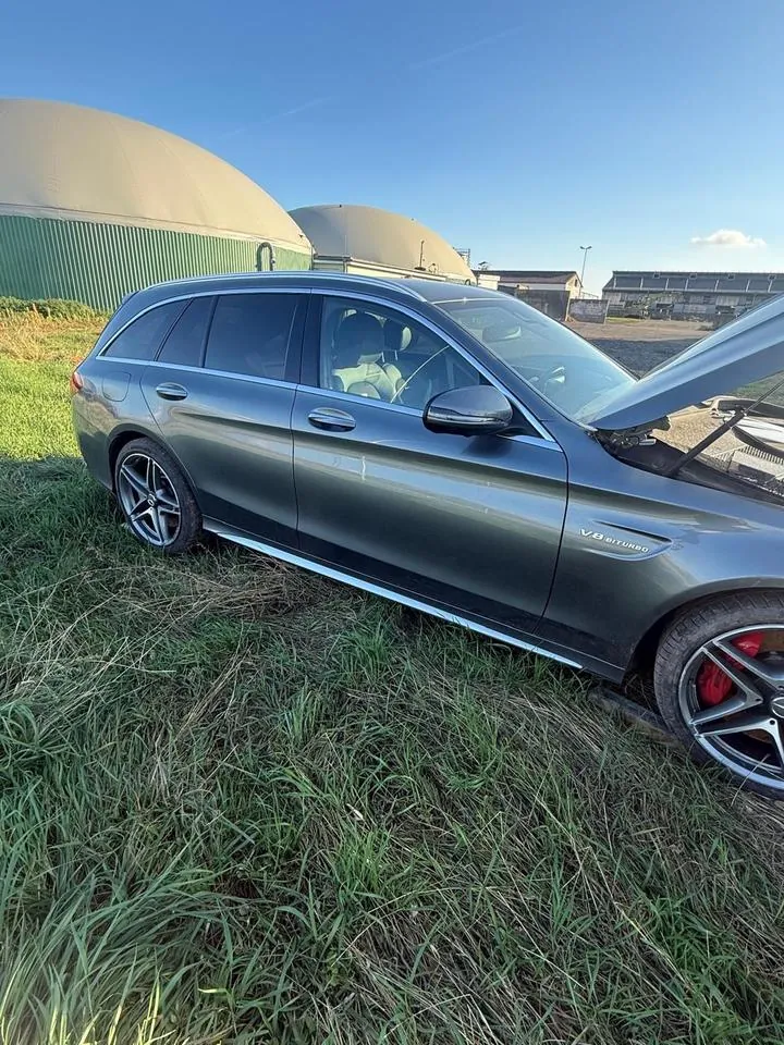 Mercedes-Benz C63 Amg