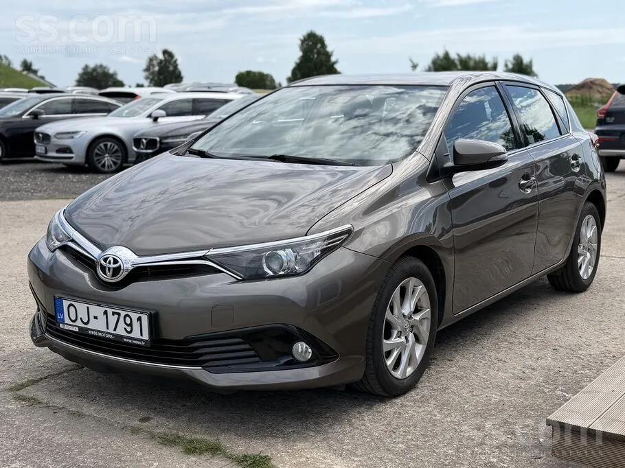 Toyota Auris 2018 photo 3
