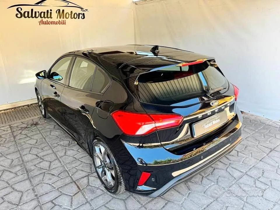 Ford Focus 2021 photo 4