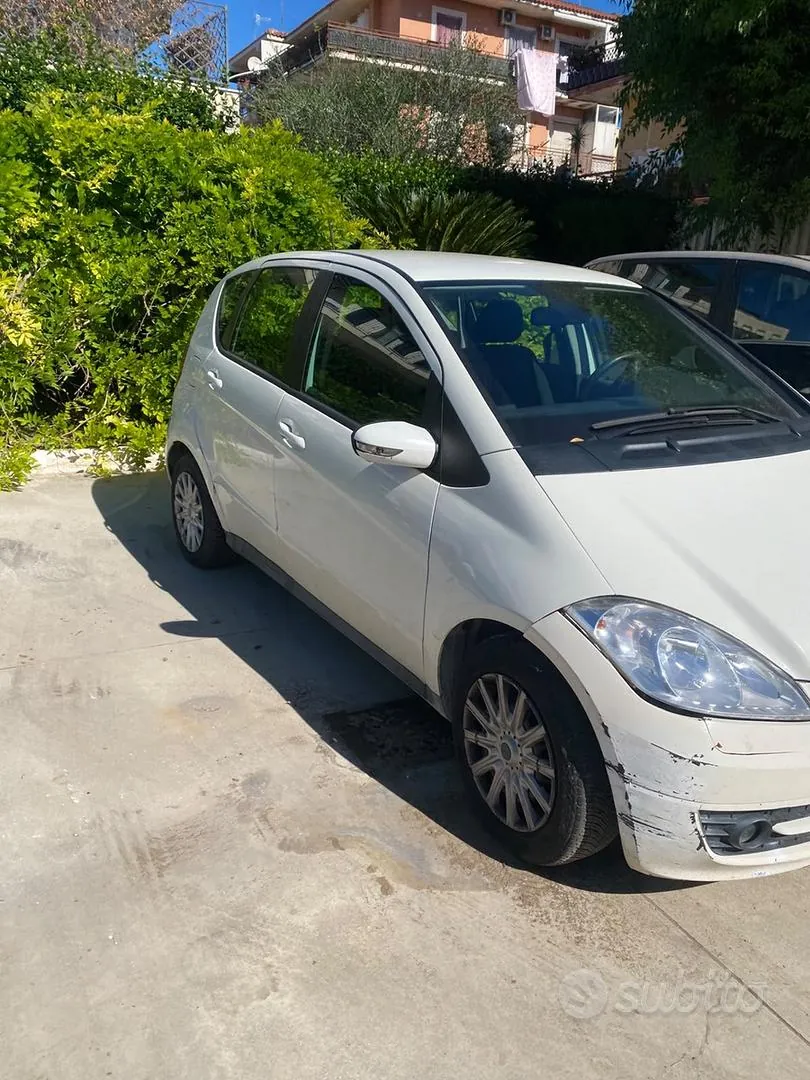 Mercedes-Benz A-Class 2010 photo 5