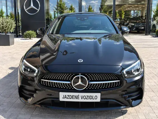 Mercedes-Benz E Trieda Kupé 2023 photo 2