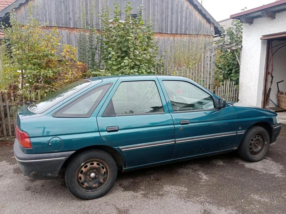 Ford Escort