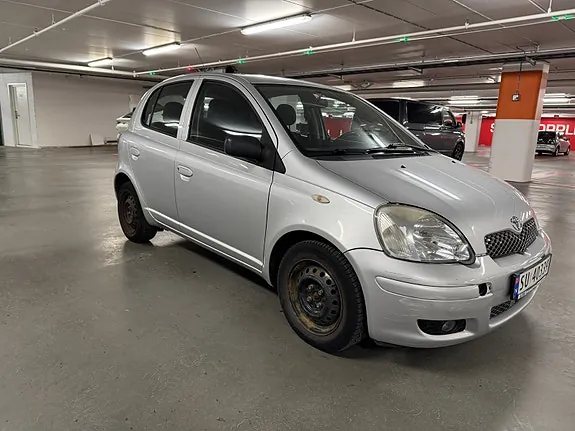Toyota Yaris 2004 photo 3