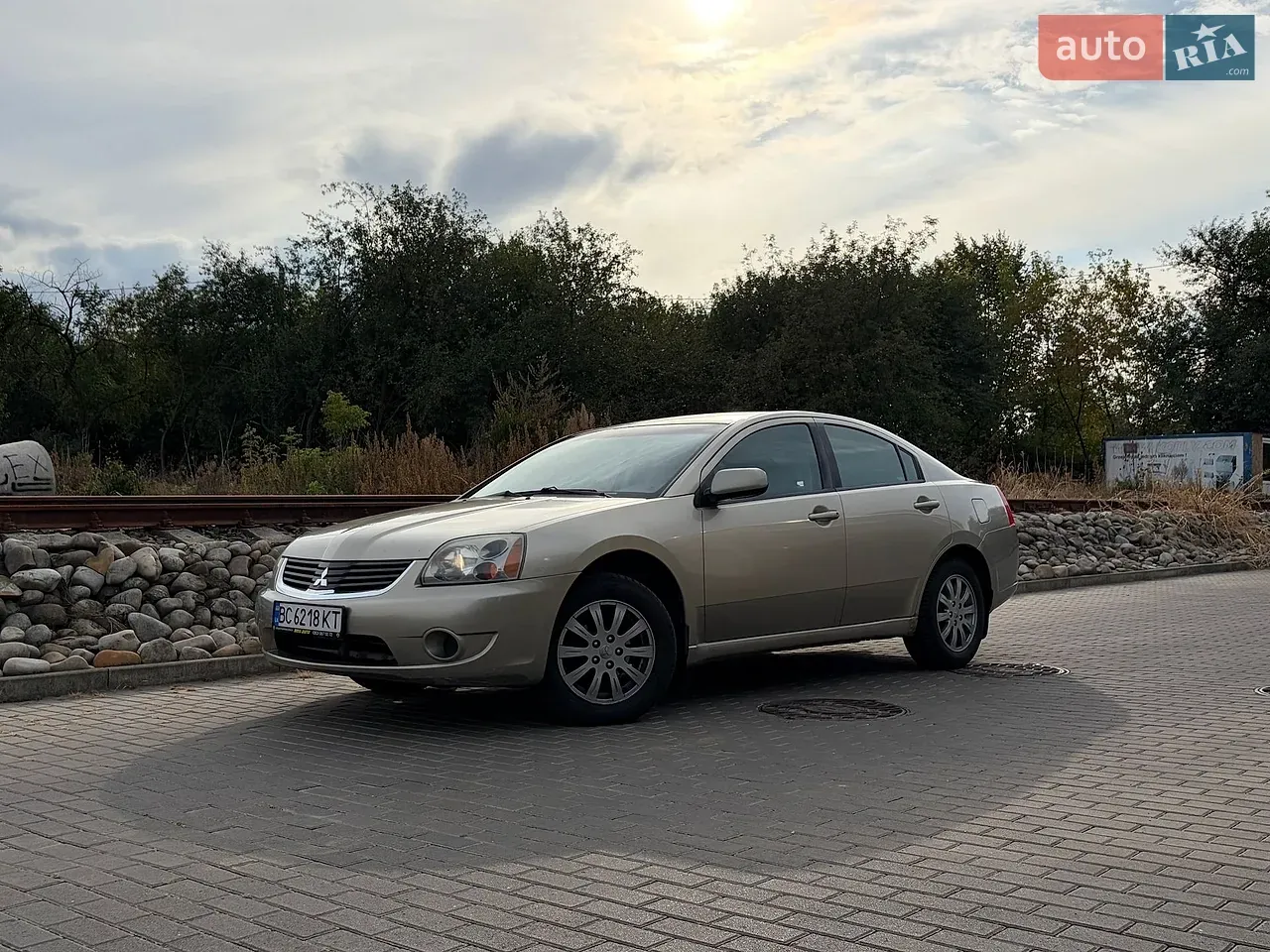 Mitsubishi Galant 2007 photo 4