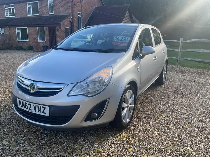Vauxhall Corsa 2012 photo 4