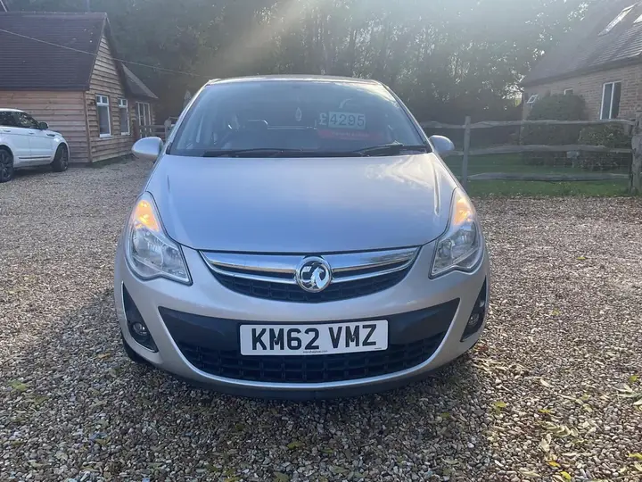 Vauxhall Corsa 2012 photo 3