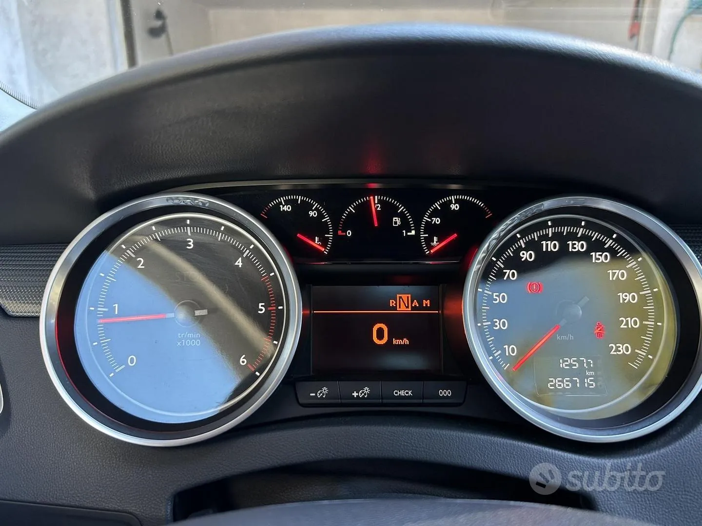 Peugeot 508 2012 photo 2