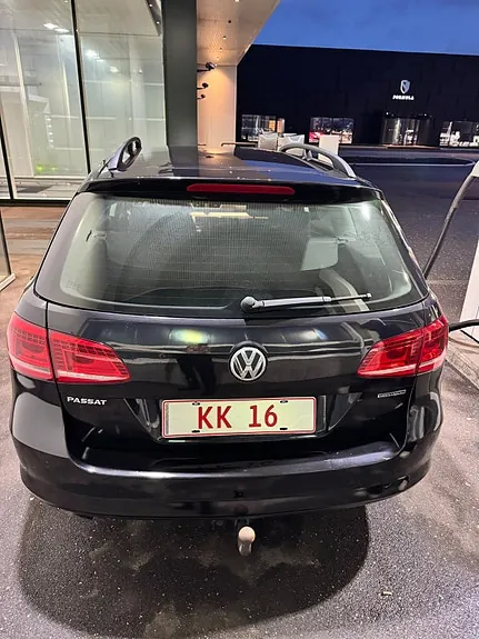 Volkswagen Passat 2011 photo 4