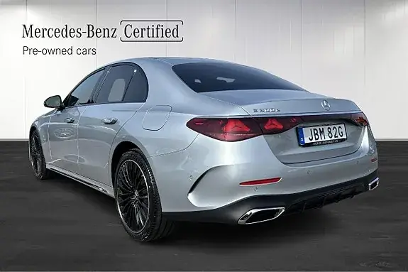 Mercedes-Benz E 300 2026 photo 2