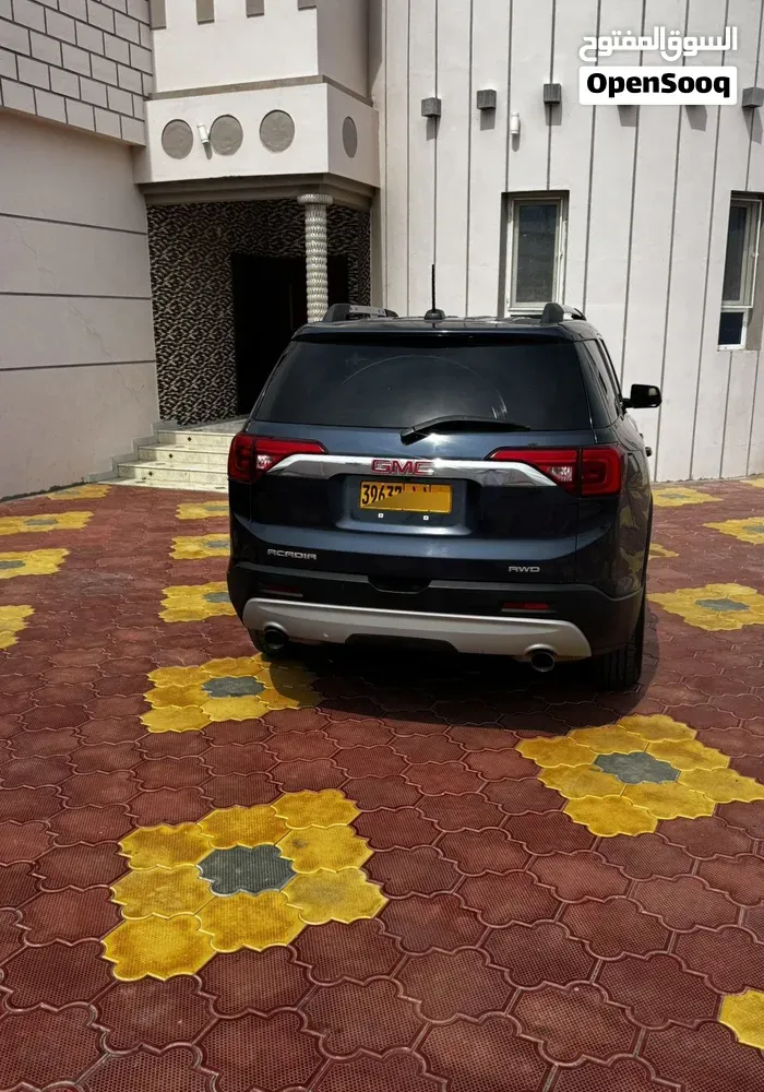 GMC Acadia