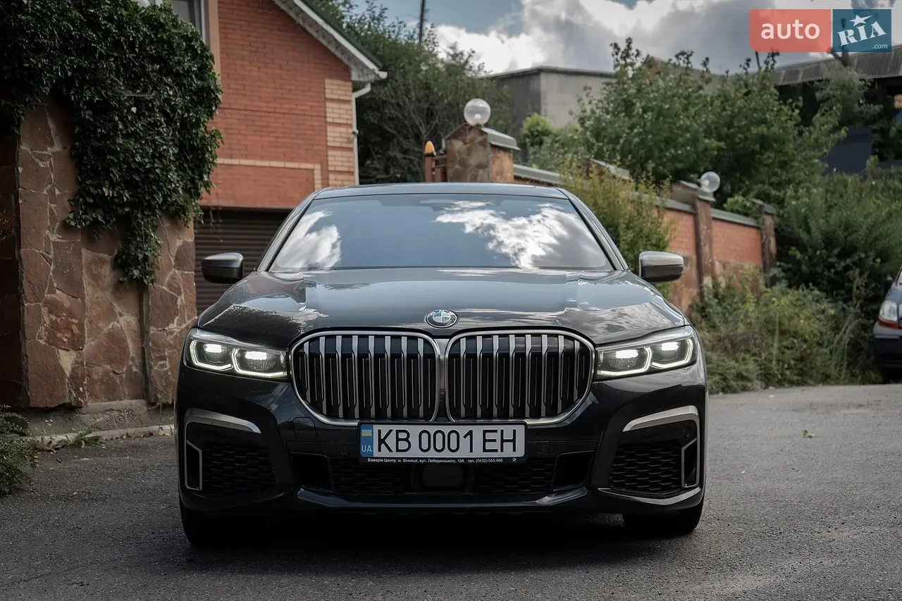 BMW 7 Series 2021 photo 2