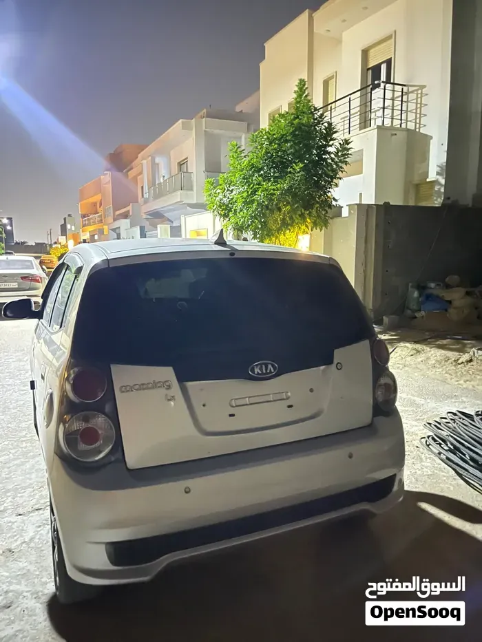 Kia Picanto 2010 photo 2