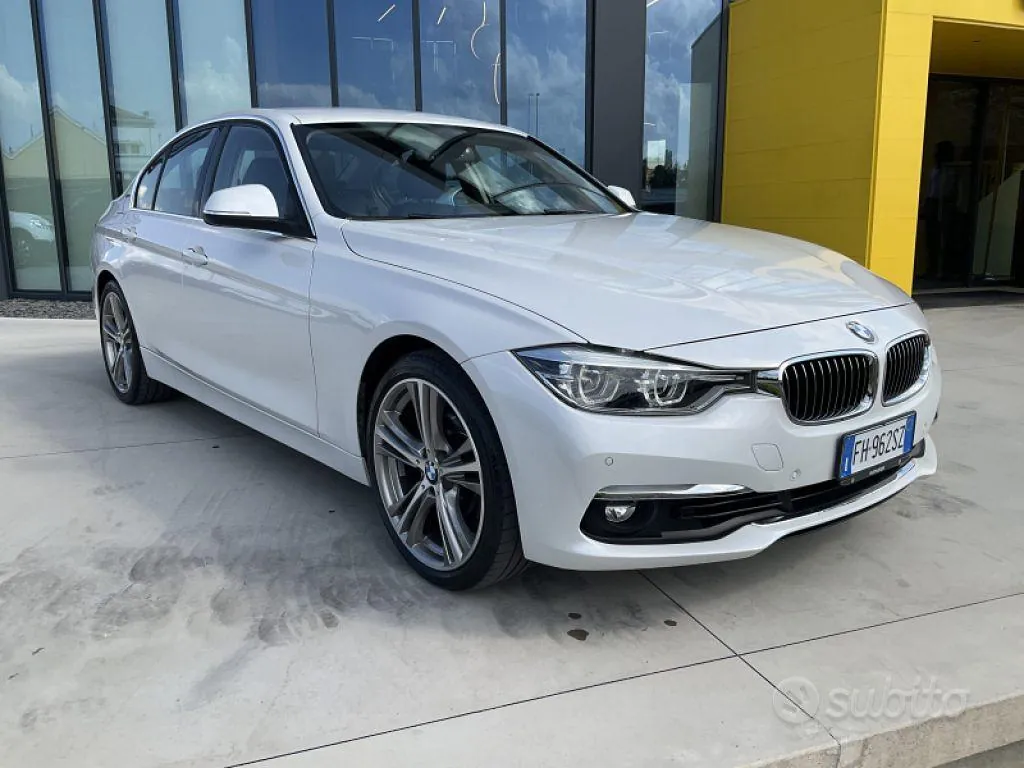 BMW 330E
