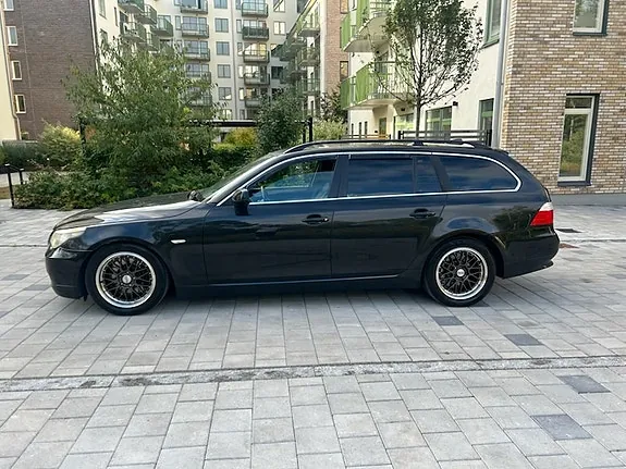 BMW 530I 2008 photo 4