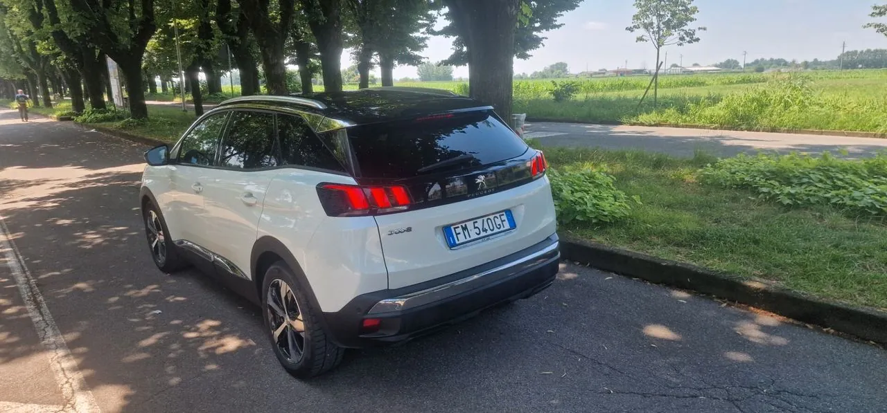 Peugeot 3008 2017 photo 5