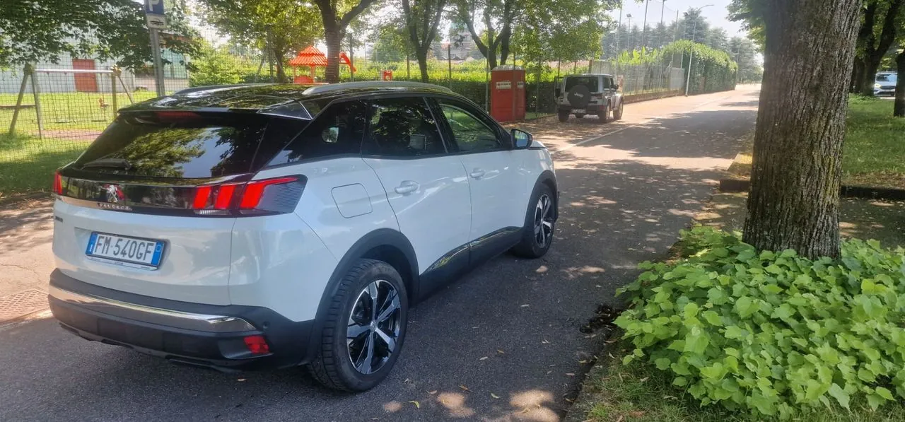 Peugeot 3008 2017 photo 4