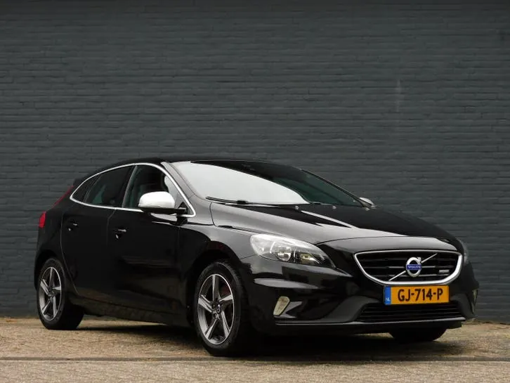 Volvo V40 2015 photo 2
