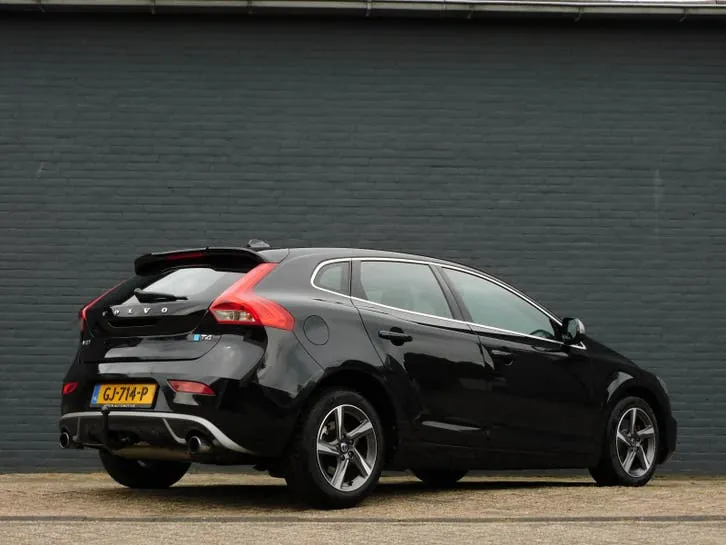 Volvo V40 2015 photo 3