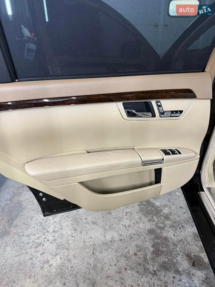 Mercedes-Benz S-Class 2013 photo 5