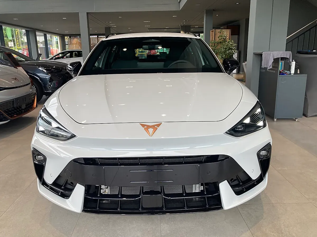 Cupra Leon 2026 photo 3