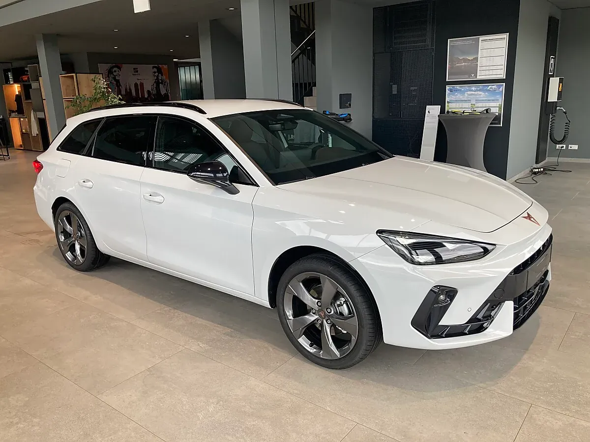 Cupra Leon 2026 photo 2