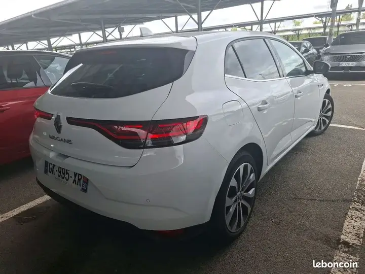 Renault Megane 2022 photo 3