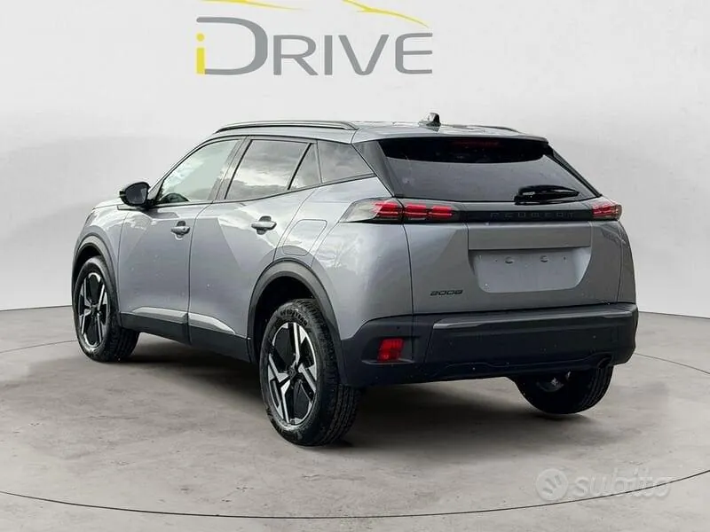 Peugeot 2008 2024 photo 4