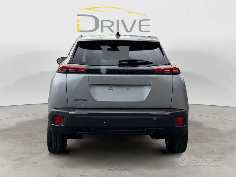 Peugeot 2008 2024 photo 5
