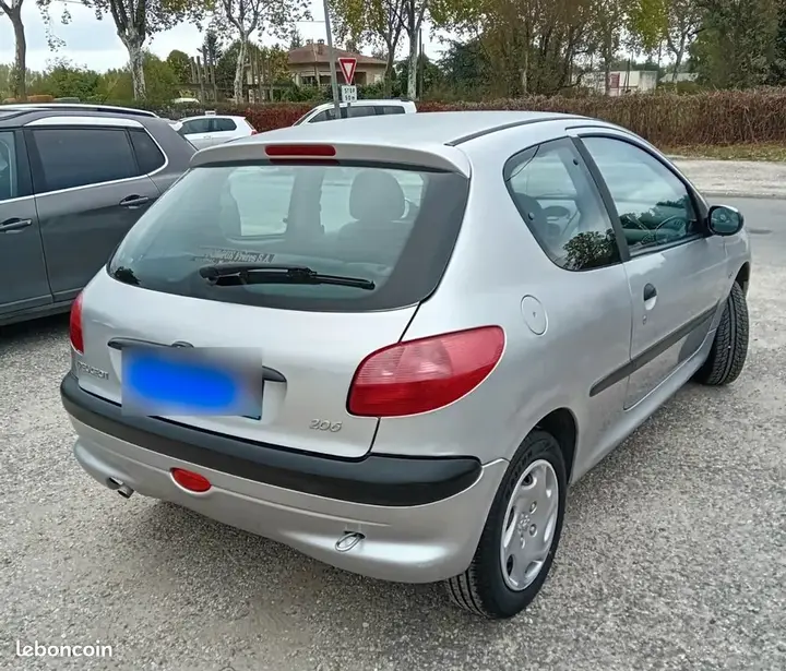 Peugeot 206 2000 photo 3