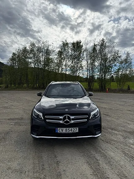 Mercedes-Benz Glc350E 2017 photo 2
