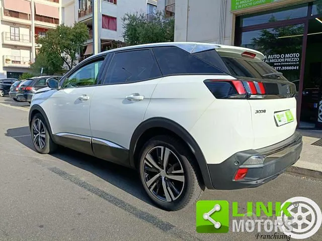 Peugeot 3008 2019 photo 4