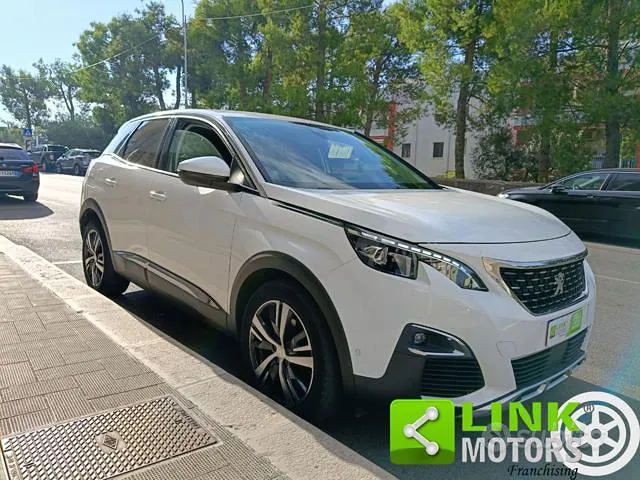 Peugeot 3008 2019 photo 3