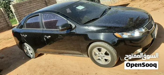 Kia Forte 2012 photo 2