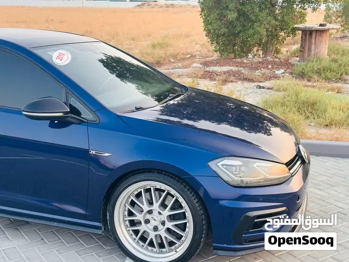 Volkswagen Golf R