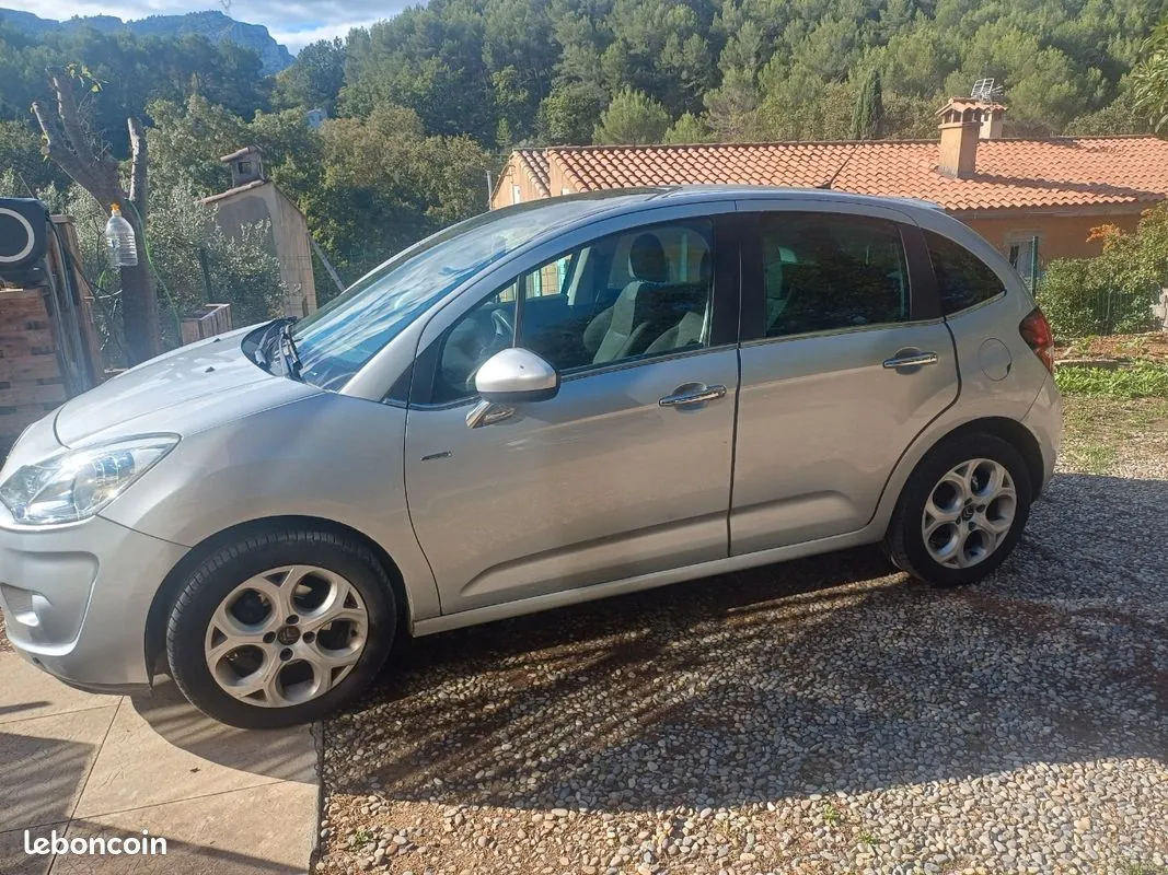 Citroen C3 2010 photo 2