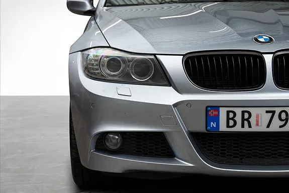 BMW 320D 2009 photo 3