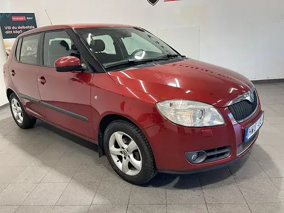 Skoda Fabia 2009 photo 4