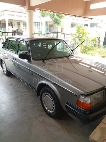 Volvo 240