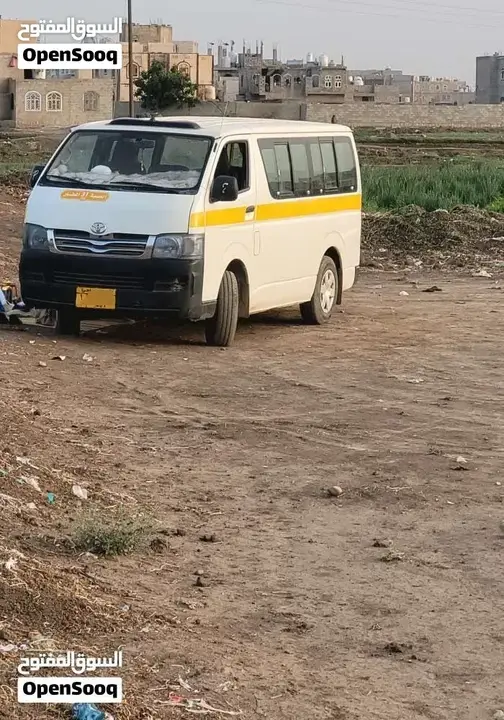 Toyota Hiace 2006 photo 2