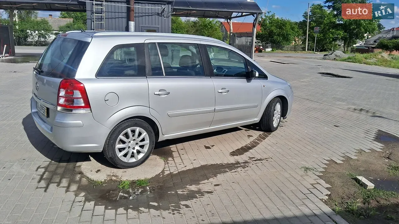 Opel Zafira 2008 photo 4