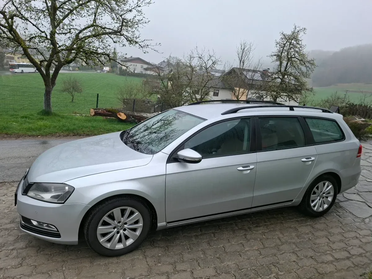 Volkswagen Passat 2012 photo 3