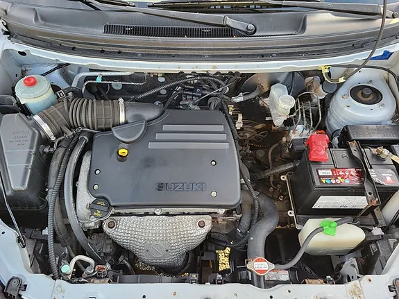Suzuki Liana 2005 photo 3