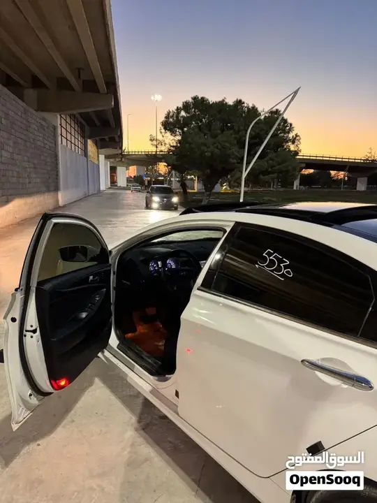 Hyundai Sonata 2011 photo 3