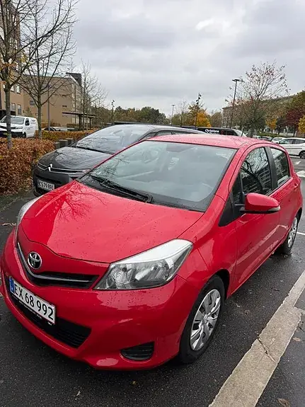 Toyota Yaris 2011 photo 3
